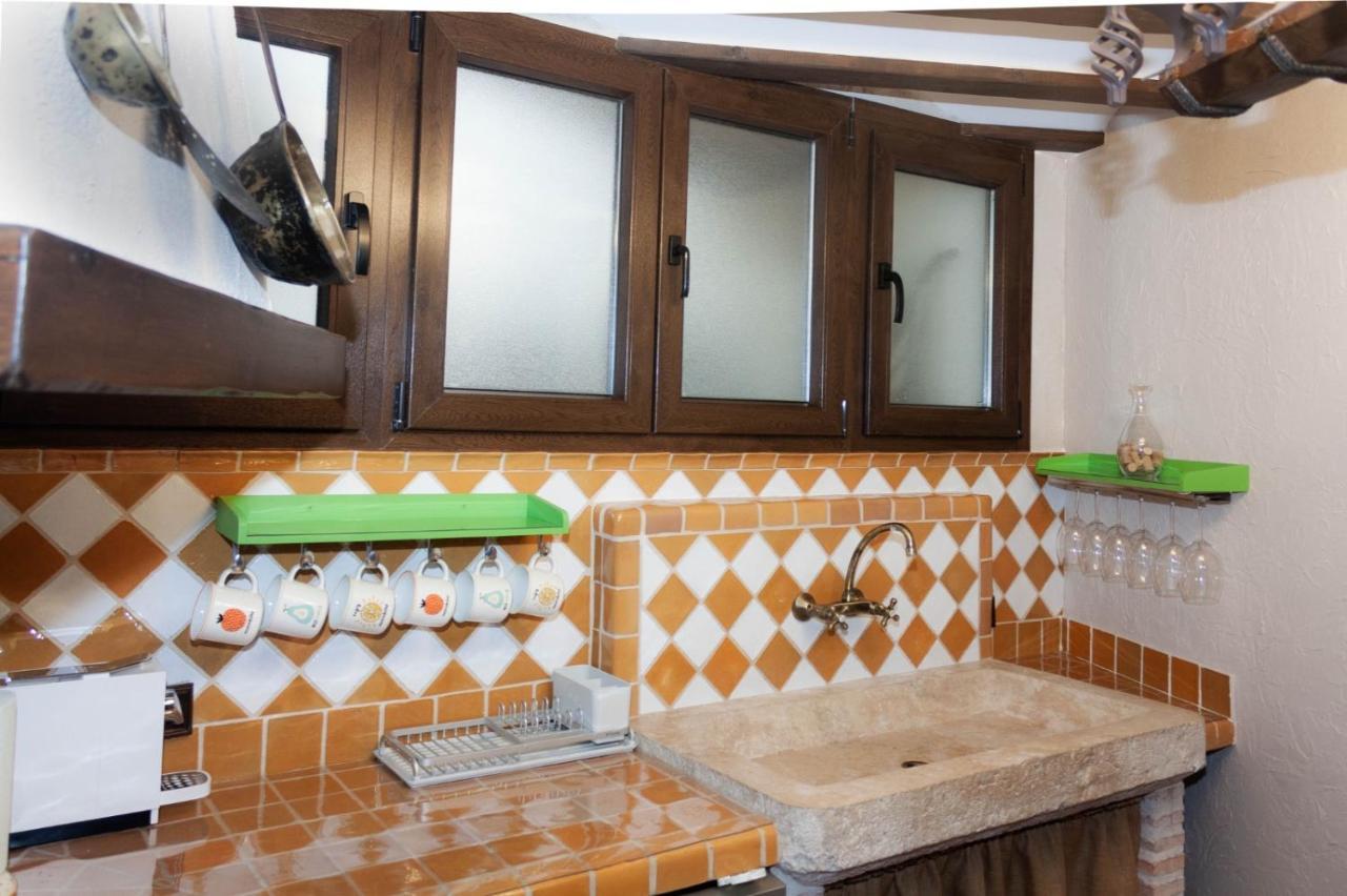 Casa Rural La Bodega, Ofrece Cata De Vino Gratis Horche Bagian luar foto