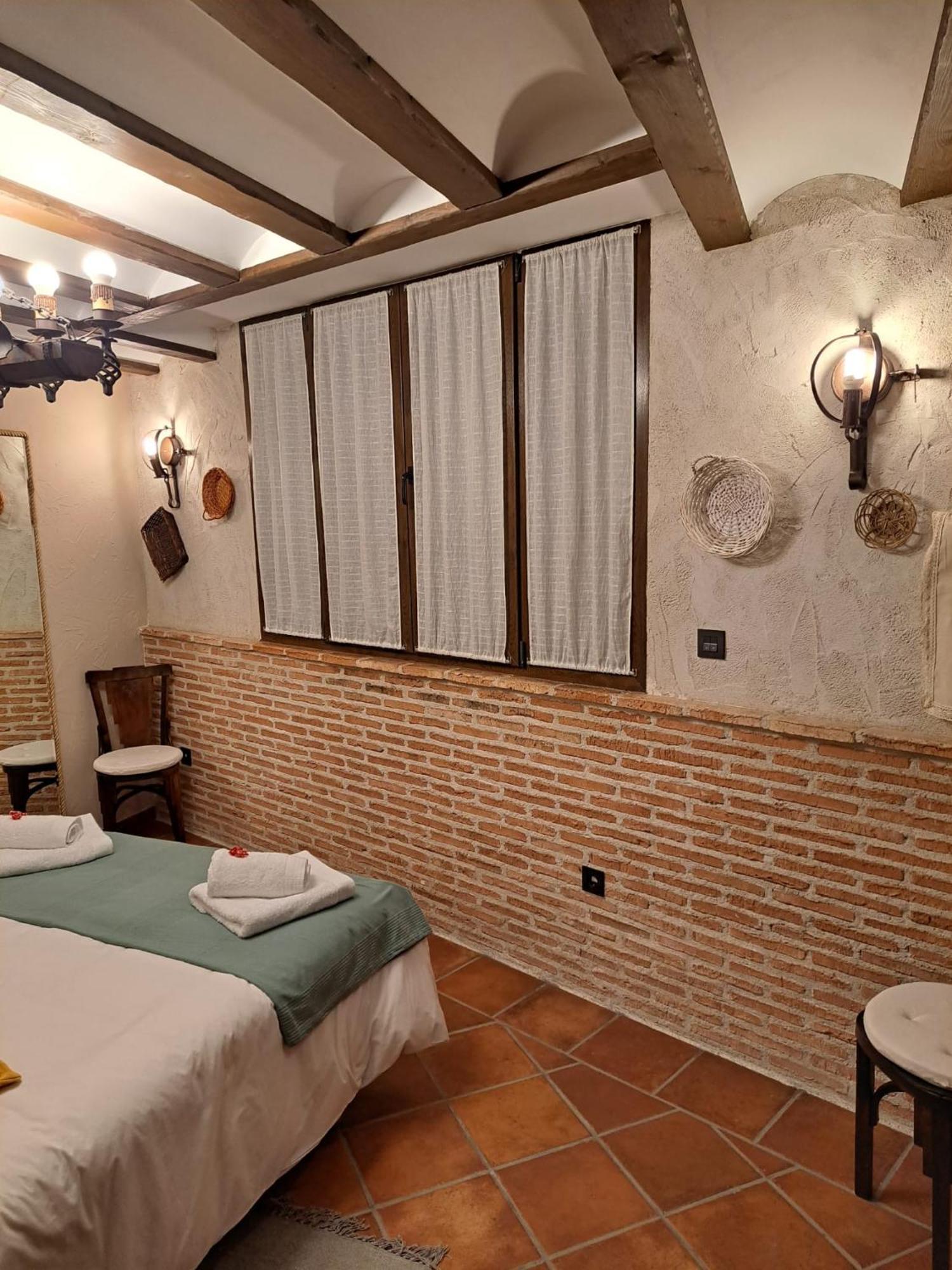 Casa Rural La Bodega, Ofrece Cata De Vino Gratis Horche Bagian luar foto