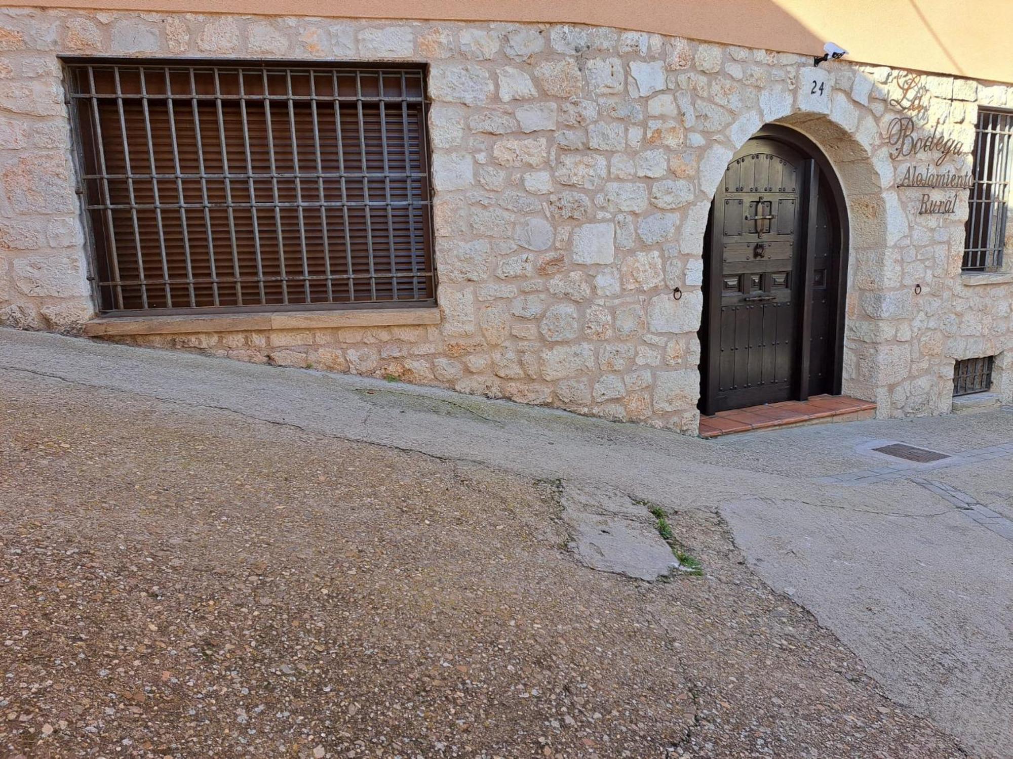 Casa Rural La Bodega, Ofrece Cata De Vino Gratis Horche Bagian luar foto